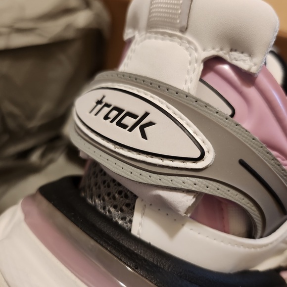 Balenciaga Unisex track  sneakers Wht Pink Gr EU40 New In box - Picture 13 of 15